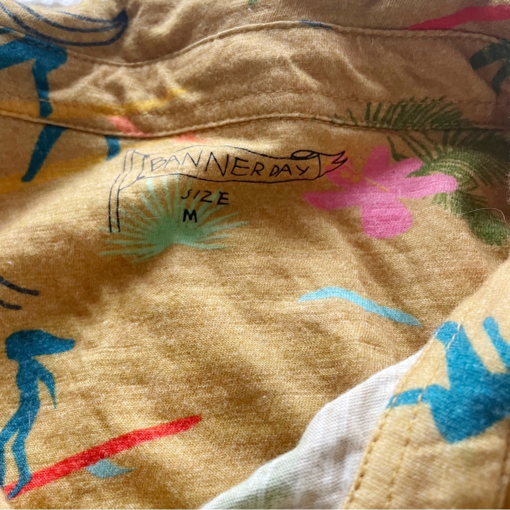 Banner Day Surf Rider Button Down - Picture 4 of 4